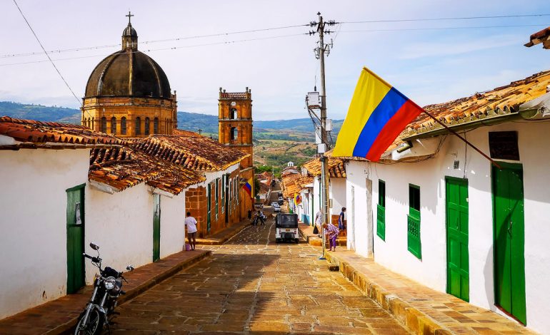  Ni Cartagena, ni San Andrés: este es el mejor destino de Colombia para visitar durante las vacaciones, según la IA